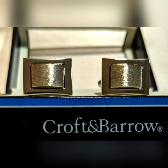 CROFT & BARROW Men's Brushed Silver Tone Rectangular Cufflinks IOB - Picture 2 of 10